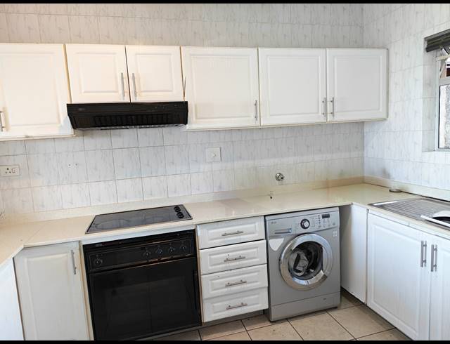 2 BEDROOM APARTMENT RENTED IN MORNINGSIDE